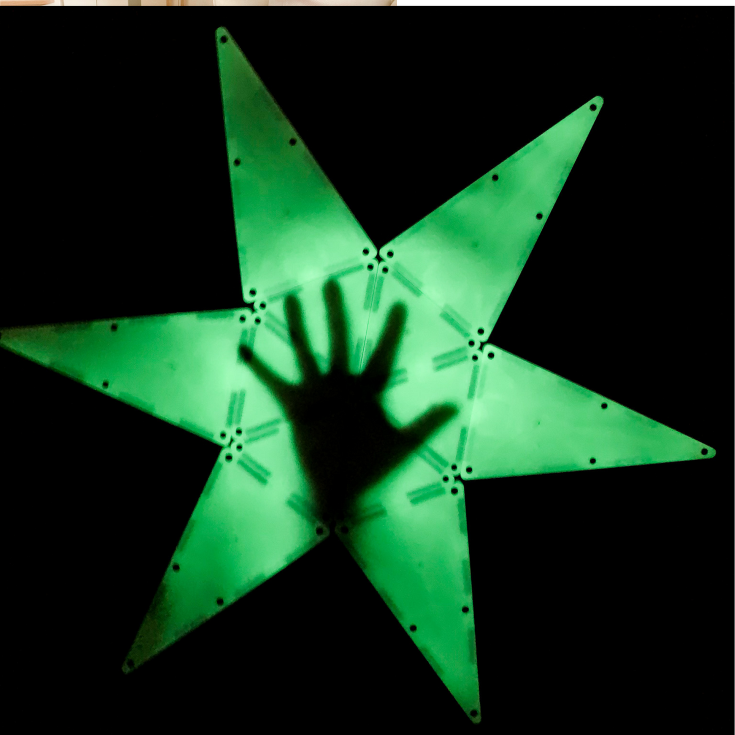 MAGNA-TILES® Glow 16-Piece Set