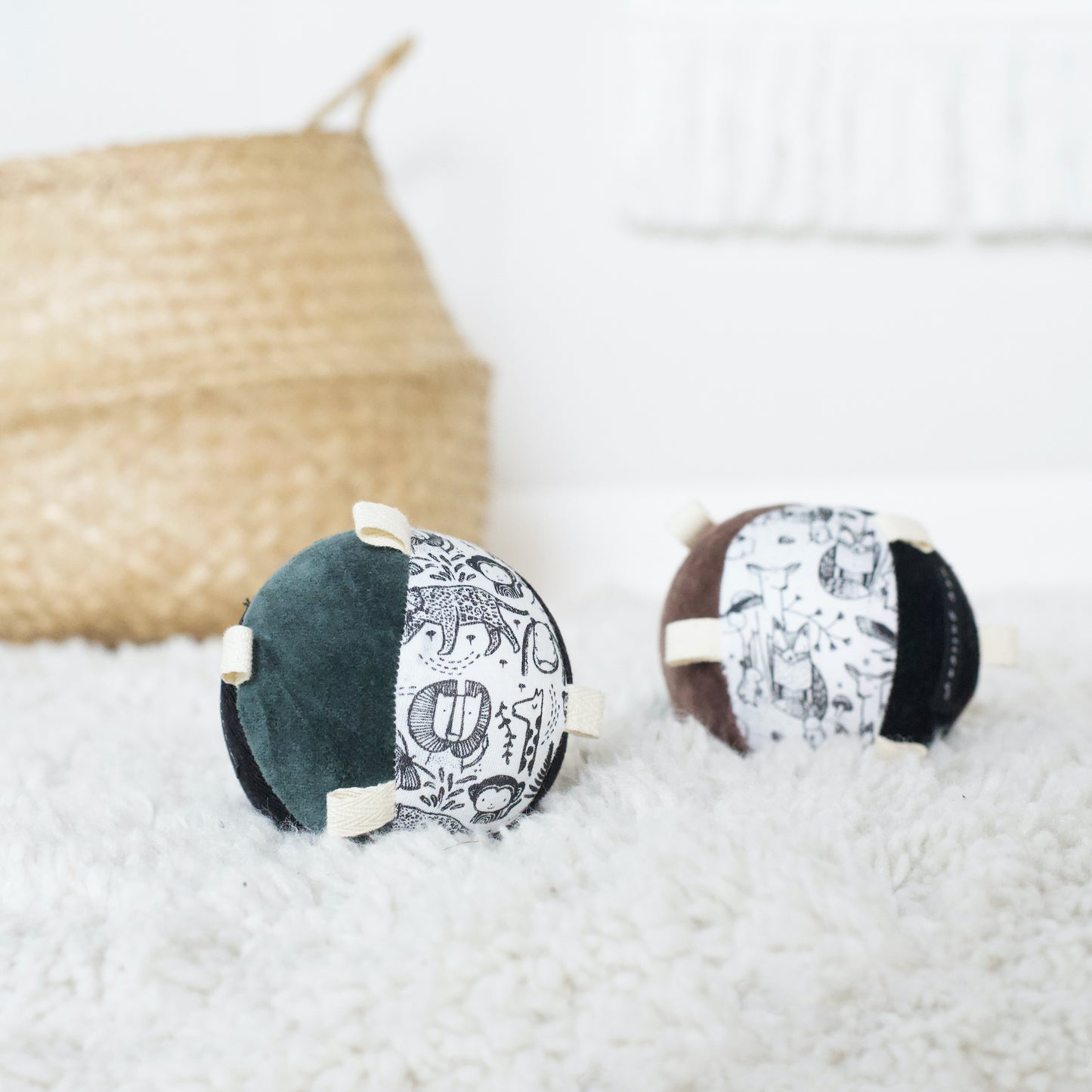 Taggy Ball With Rattle - Wild