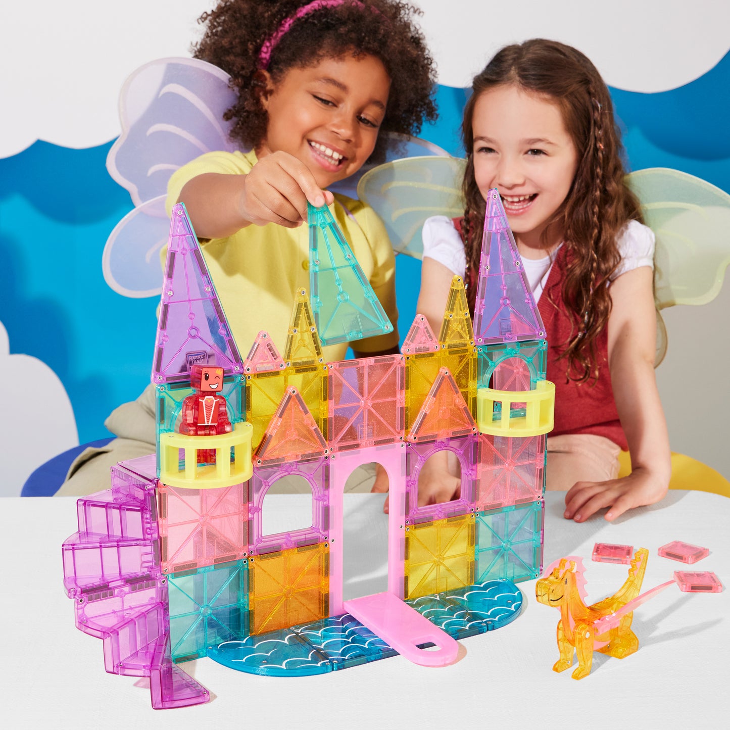 MAGNA-TILES® Castle DLX 48-Piece Set