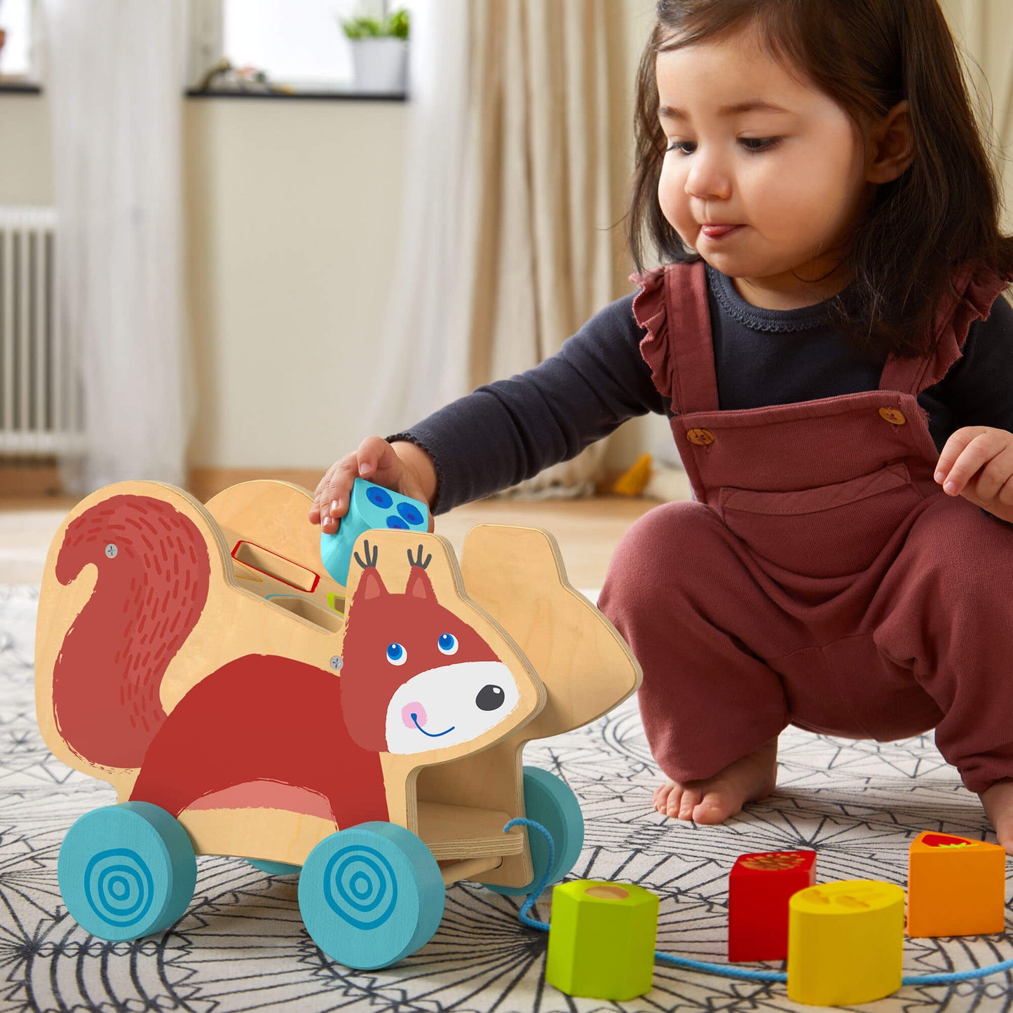 Squirrel Pull Along Toy Sorting Box